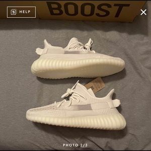 Yeezy Boost 350 V2